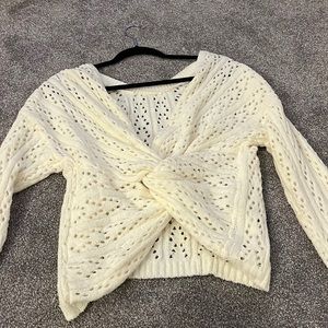 Long sleeve sweater. Never worn. Tags still on. Size: M, poof apparel